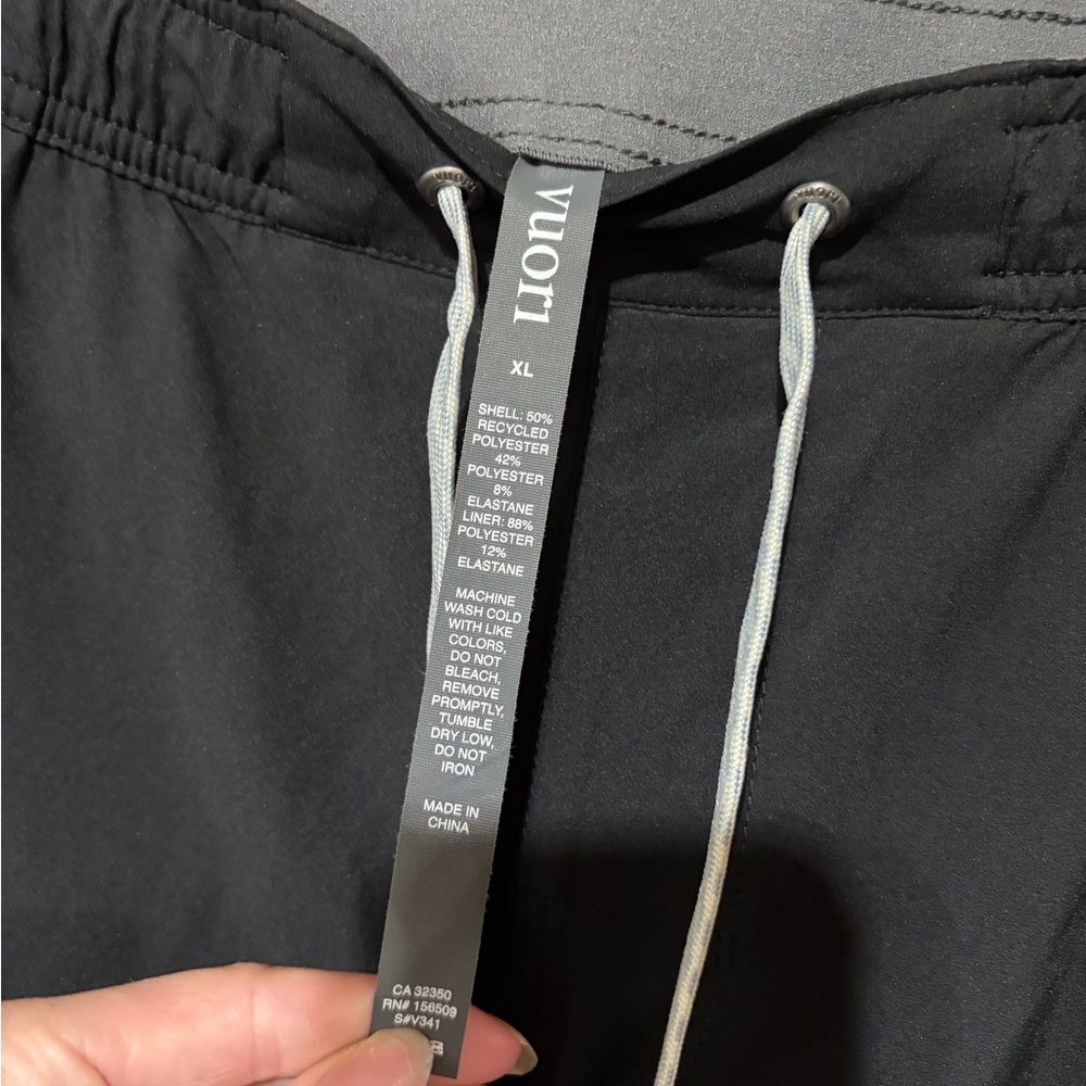 Vuori trail lined performance shorts - Picture 2 of 3